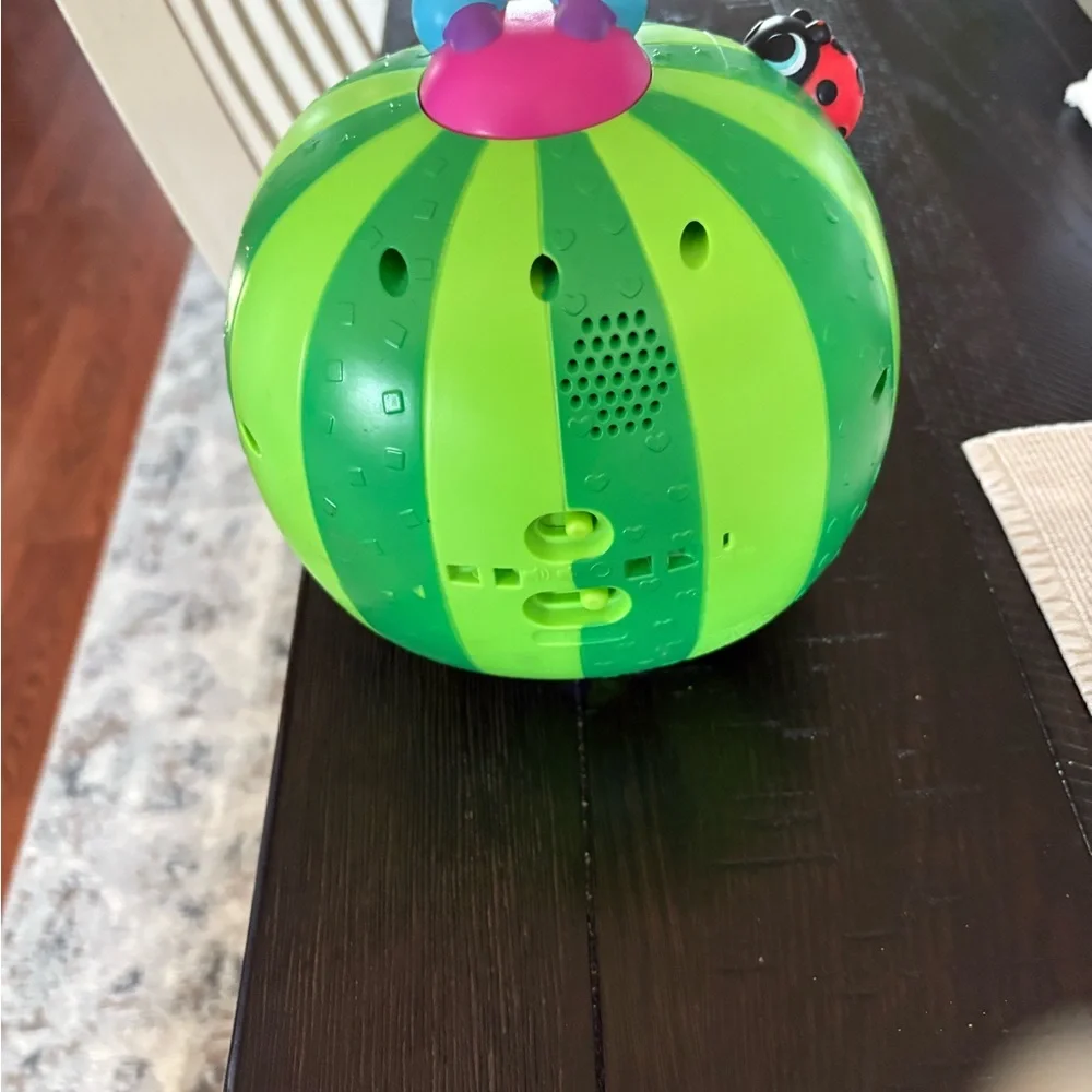 Cocomelon Chase with lights